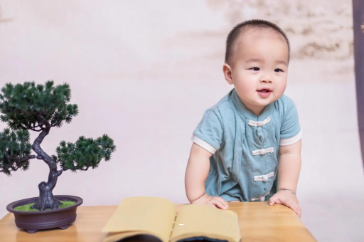 北京代生子机构包男孩宝宝尿尿浑浊